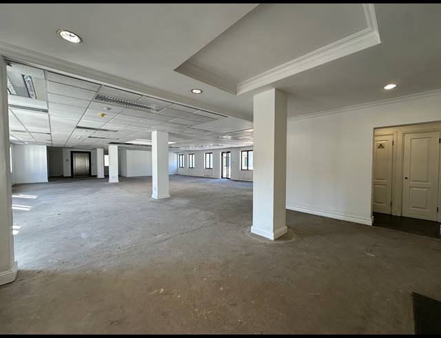 3,731M² OFFICE TO LET IN SANDTON CENTRAL